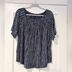 Lucky Brand Boho Smocked Peasant Top Navy Blue Print Short Sleeve Size Large